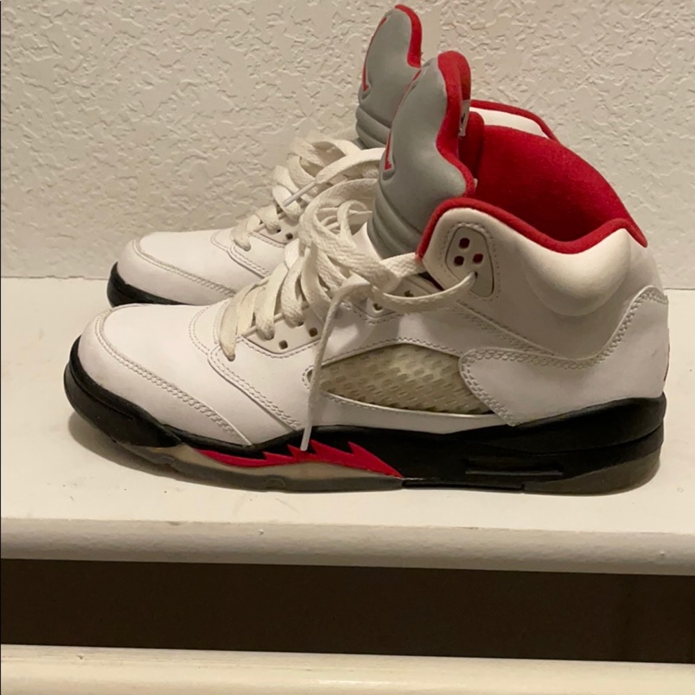 Jordan 5 size 6